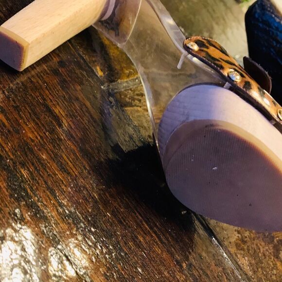 Leopard acrylic platform mule - Picture 6 of 8